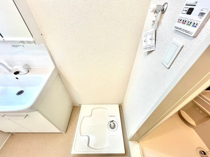 物件内観写真19　(洗濯機置場)