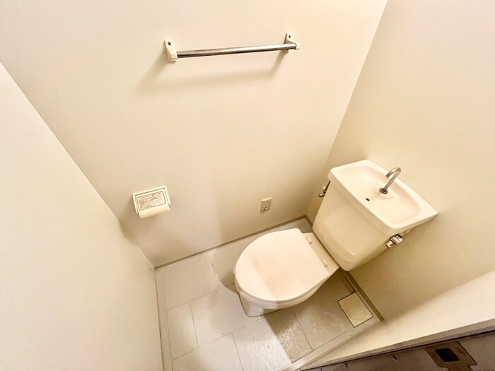 物件内観写真17　(トイレ)