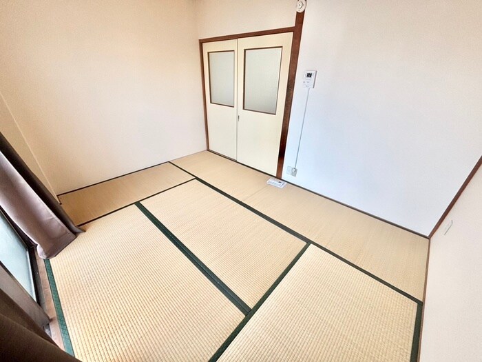 物件内観写真11　(居室)