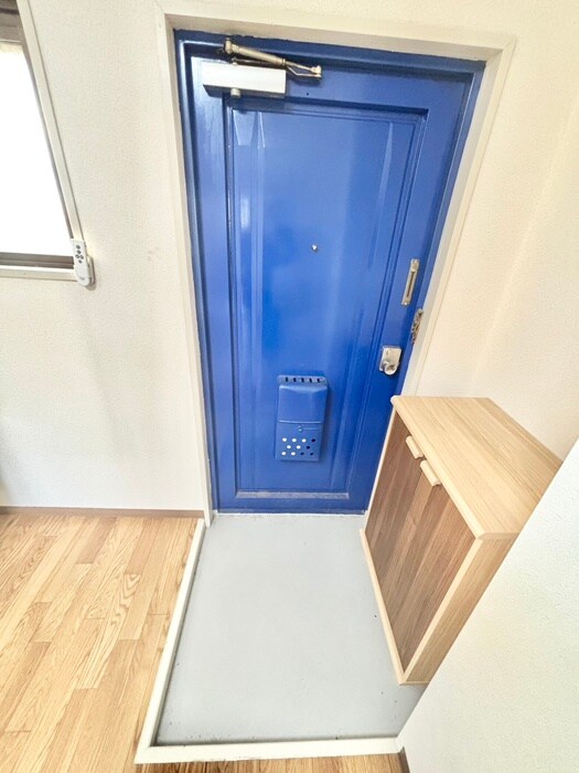 物件内観写真16　(玄関)