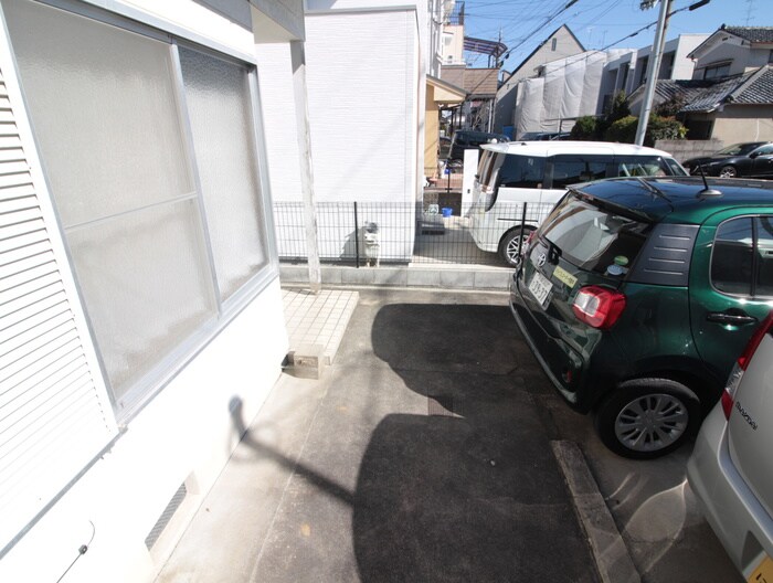 物件外観写真5　(駐輪場)