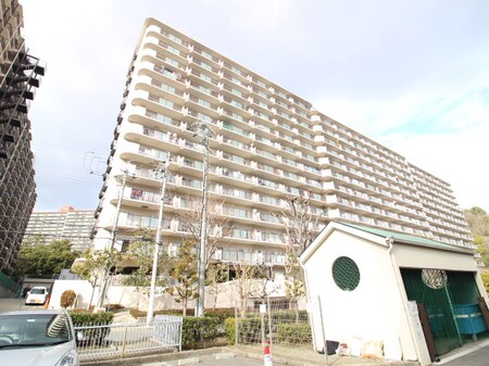 ｼﾞｬﾙﾀﾞﾝ宝塚中山台弐番館B棟外観写真