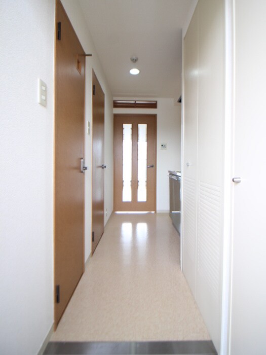 物件内観写真20　(廊下)