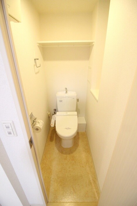 物件内観写真8　(トイレ)