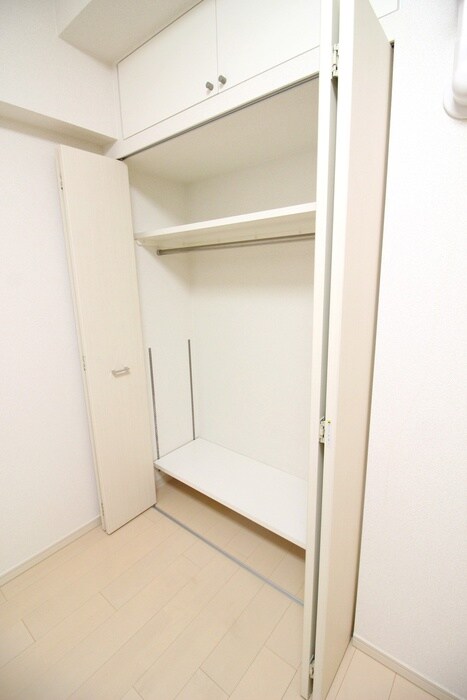 物件内観写真18　(収納)