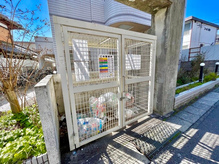 物件外観写真6　(建物設備)