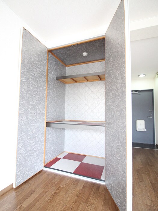 物件内観写真11　(収納)