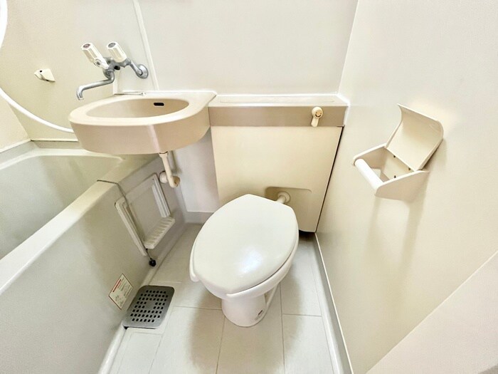 物件内観写真15　(トイレ)