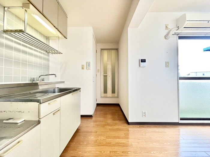 物件内観写真17　(廊下)