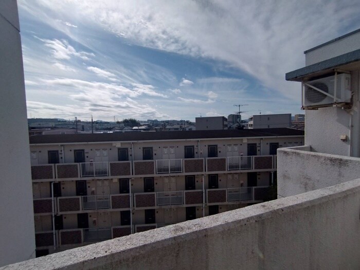 物件内観写真19　(室内からの展望)