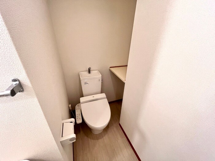 物件内観写真14　(トイレ)