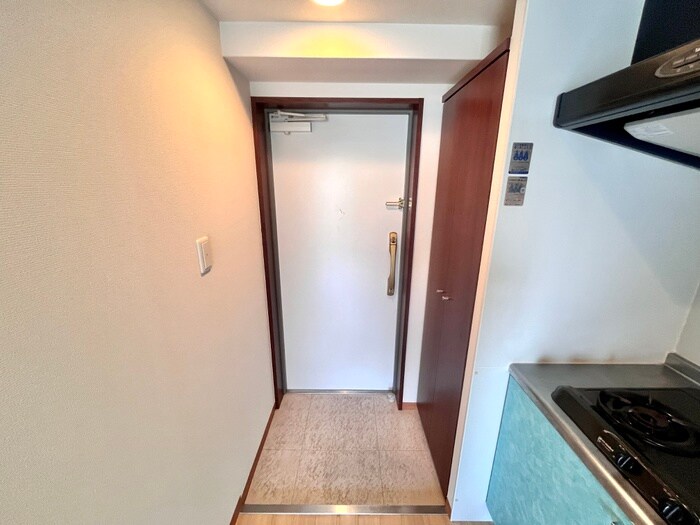 物件内観写真17　(玄関)