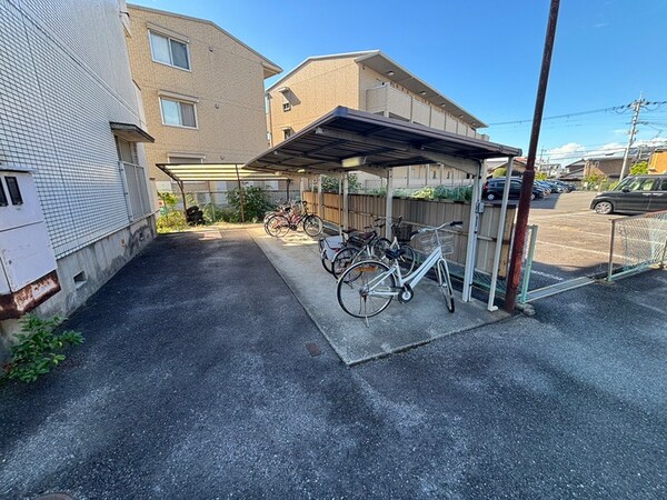 駐輪場