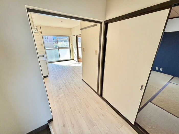 物件内観写真15　(廊下)