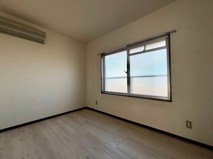 物件内観写真19　(居室)