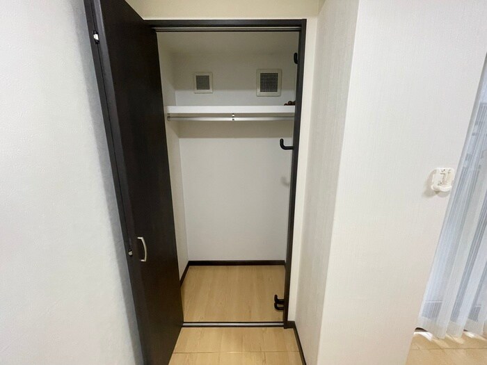 物件内観写真16　(収納)
