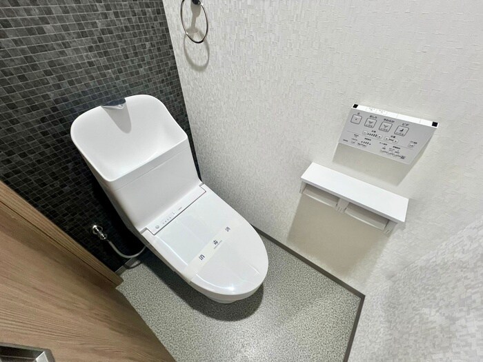 物件内観写真16　(トイレ)