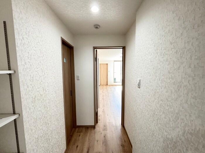 物件内観写真19　(廊下)