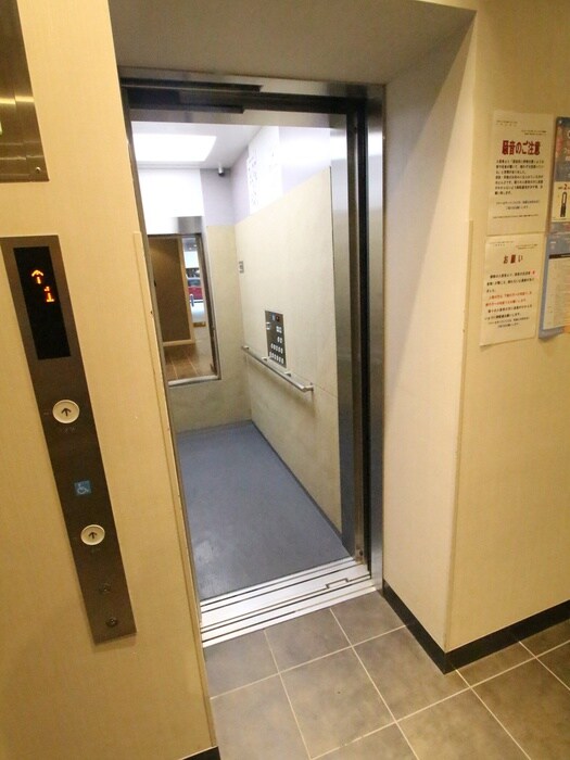 物件外観写真6　(建物設備)