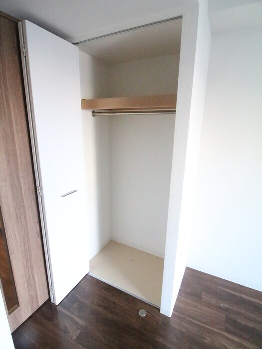 物件内観写真16　(収納)