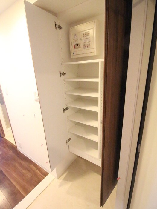 物件内観写真18　(靴箱)