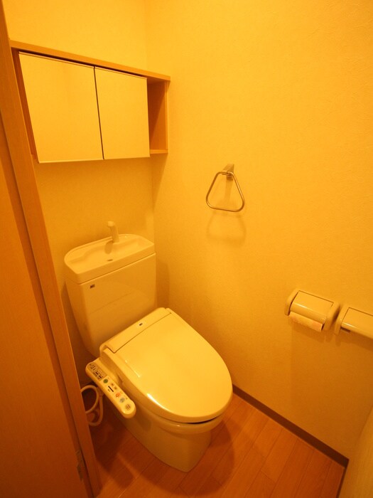 物件内観写真10　(トイレ)