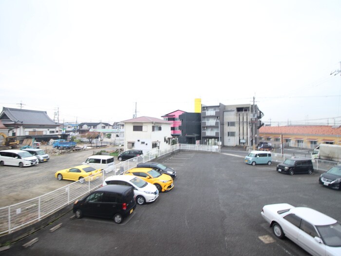 物件内観写真14　(室内からの展望)