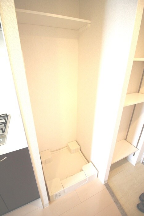 物件内観写真17　(洗濯機置場)