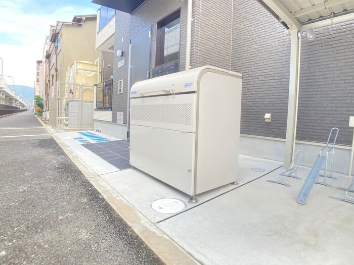 物件外観写真4　(建物設備)