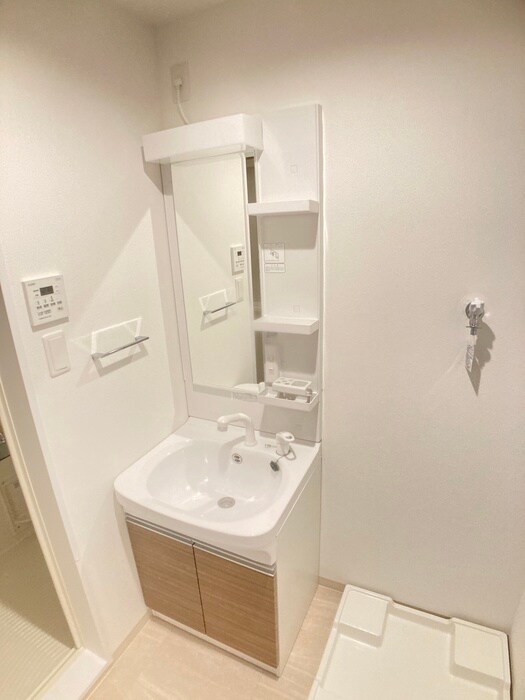 物件内観写真11　(洗面)