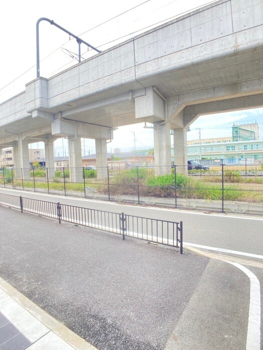 物件内観写真16　(室内からの展望)