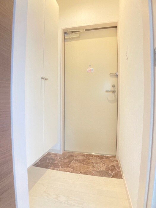 物件内観写真17　(玄関)