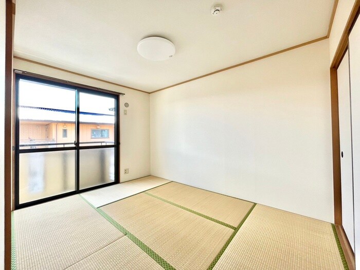 物件内観写真9　(居室)