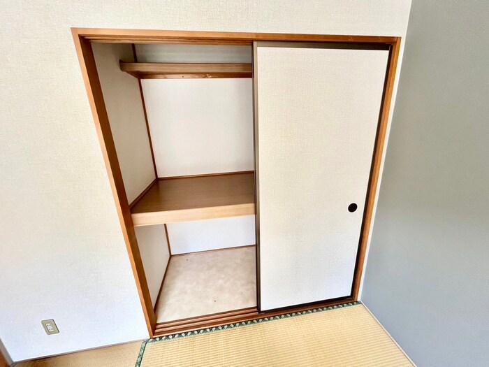 物件内観写真10　(収納)