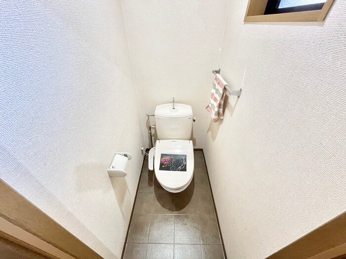 物件内観写真14　(トイレ)