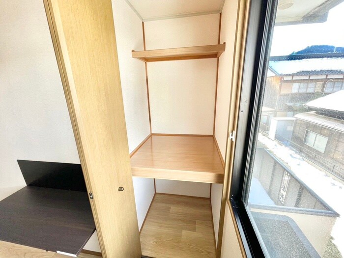 物件内観写真15　(収納)