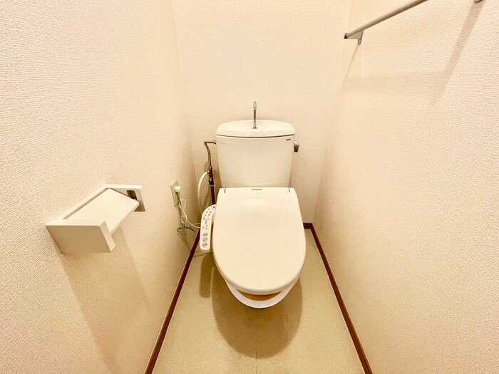 物件内観写真15　(トイレ)