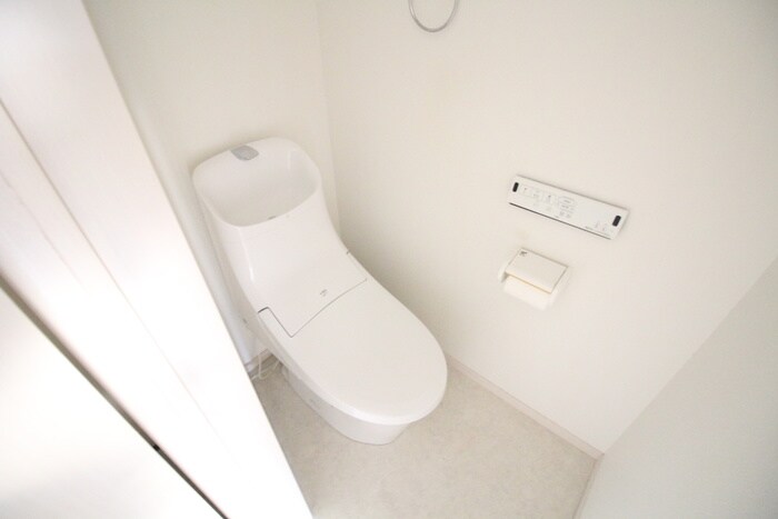 物件内観写真12　(トイレ)