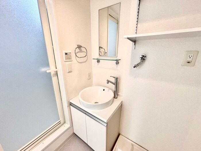 物件内観写真11　(洗面)