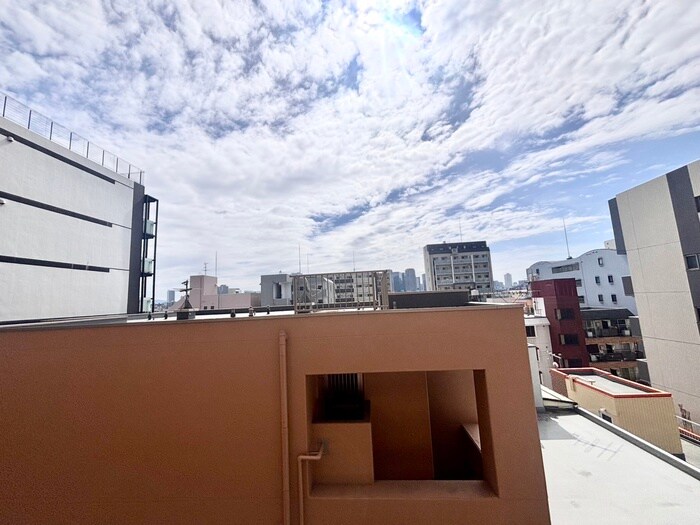 物件内観写真16　(室内からの展望)