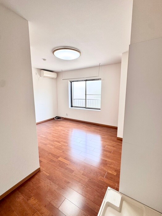 物件内観写真18　(廊下)