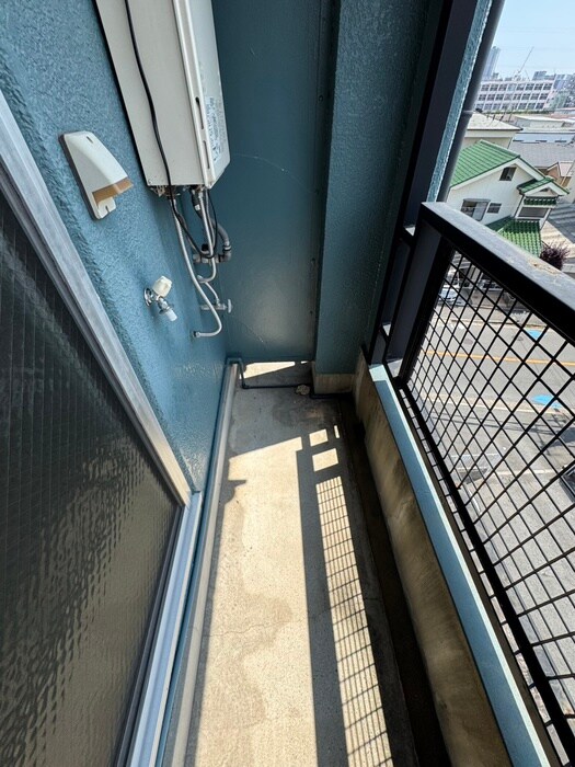 物件内観写真17　(洗濯機置場)