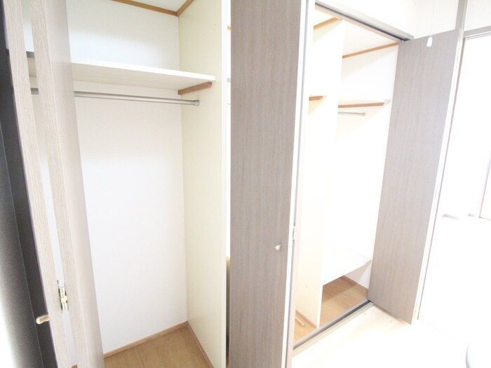 物件内観写真16　(収納)