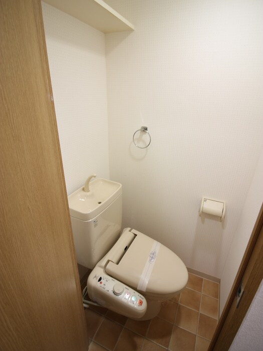 物件内観写真9　(トイレ)