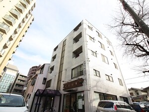 スタジオ１０８レザン中桜塚外観写真