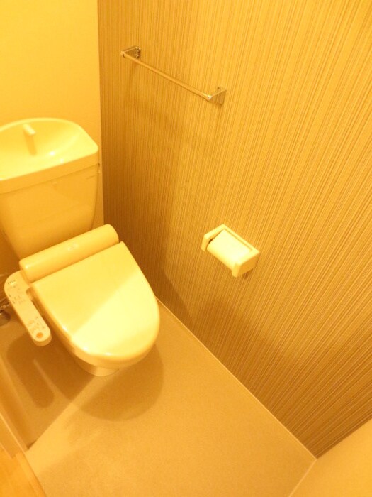 物件内観写真13　(トイレ)