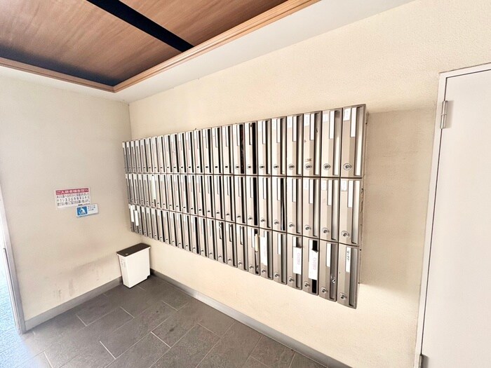 物件外観写真4　(建物設備)