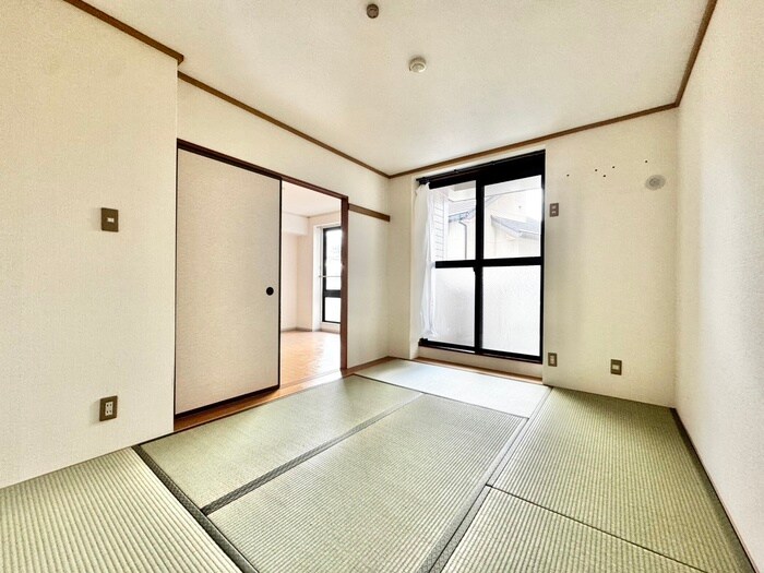 物件内観写真9　(居室)