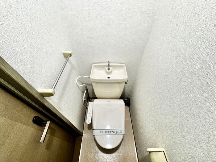 物件内観写真15　(トイレ)