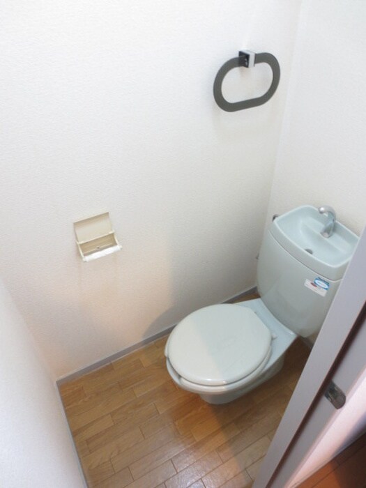 物件内観写真4　(トイレ)